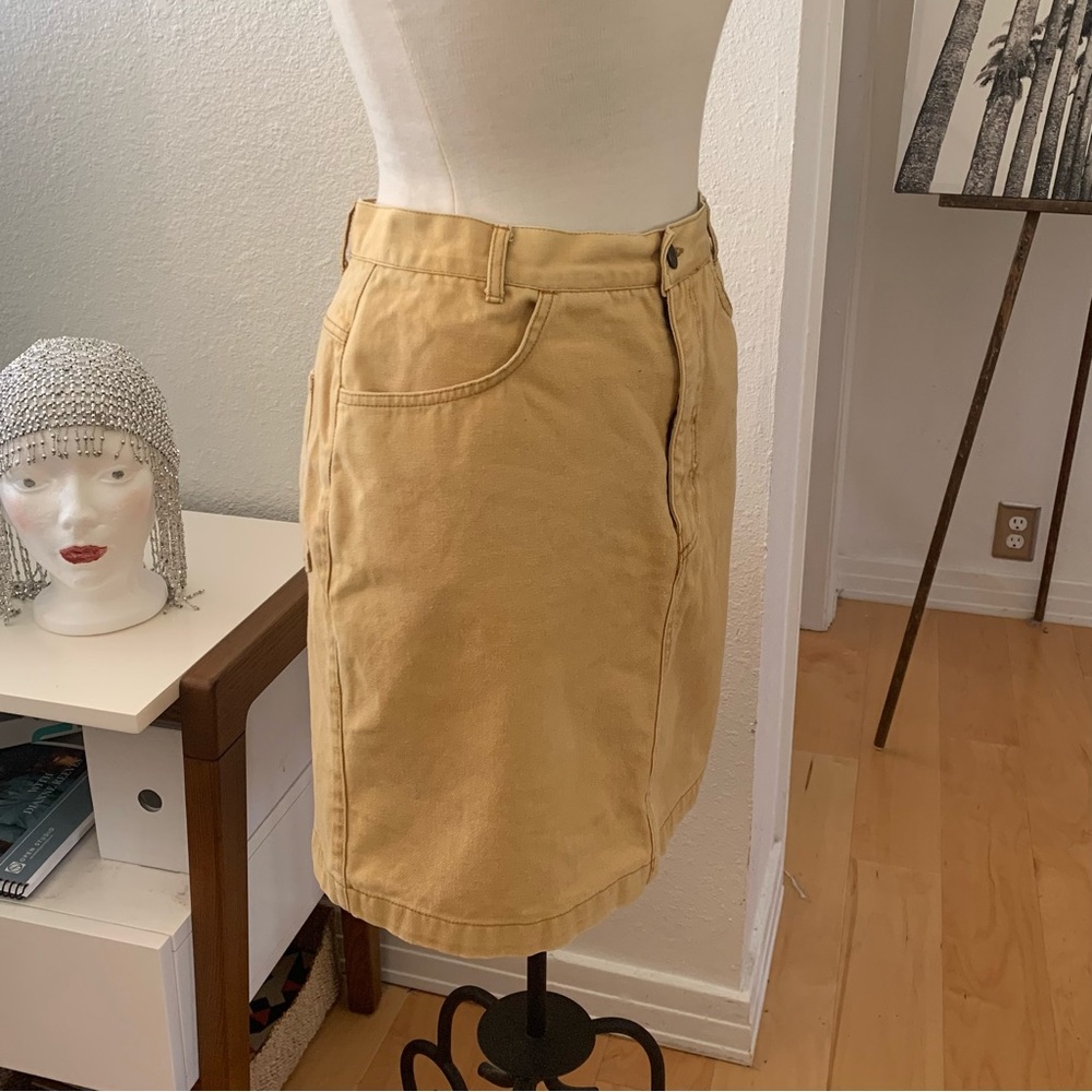 GAP mellow yellow denim mini skirt; 4 pockets;zippered front closure.Size 11/12. - Picture 2 of 5
